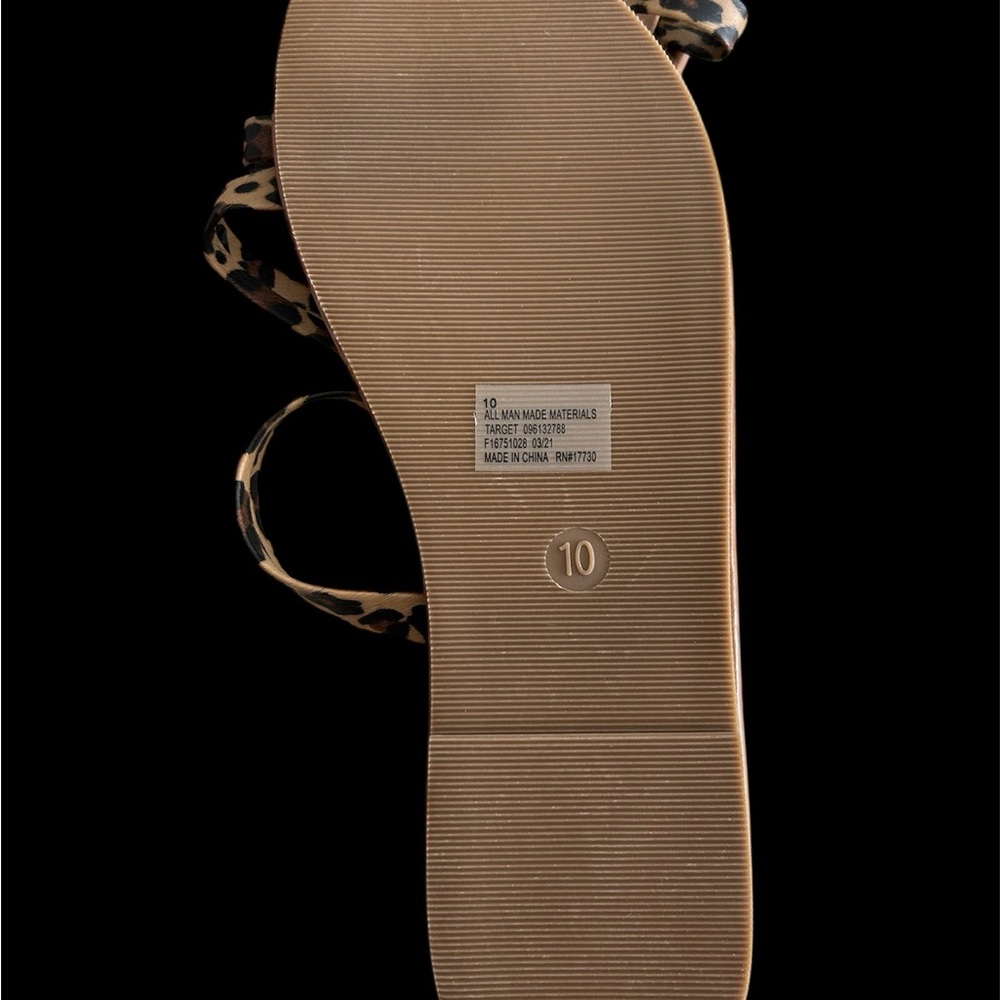 Shade & Shore Brown Sandals Minimalist Design - Picture 3 of 3